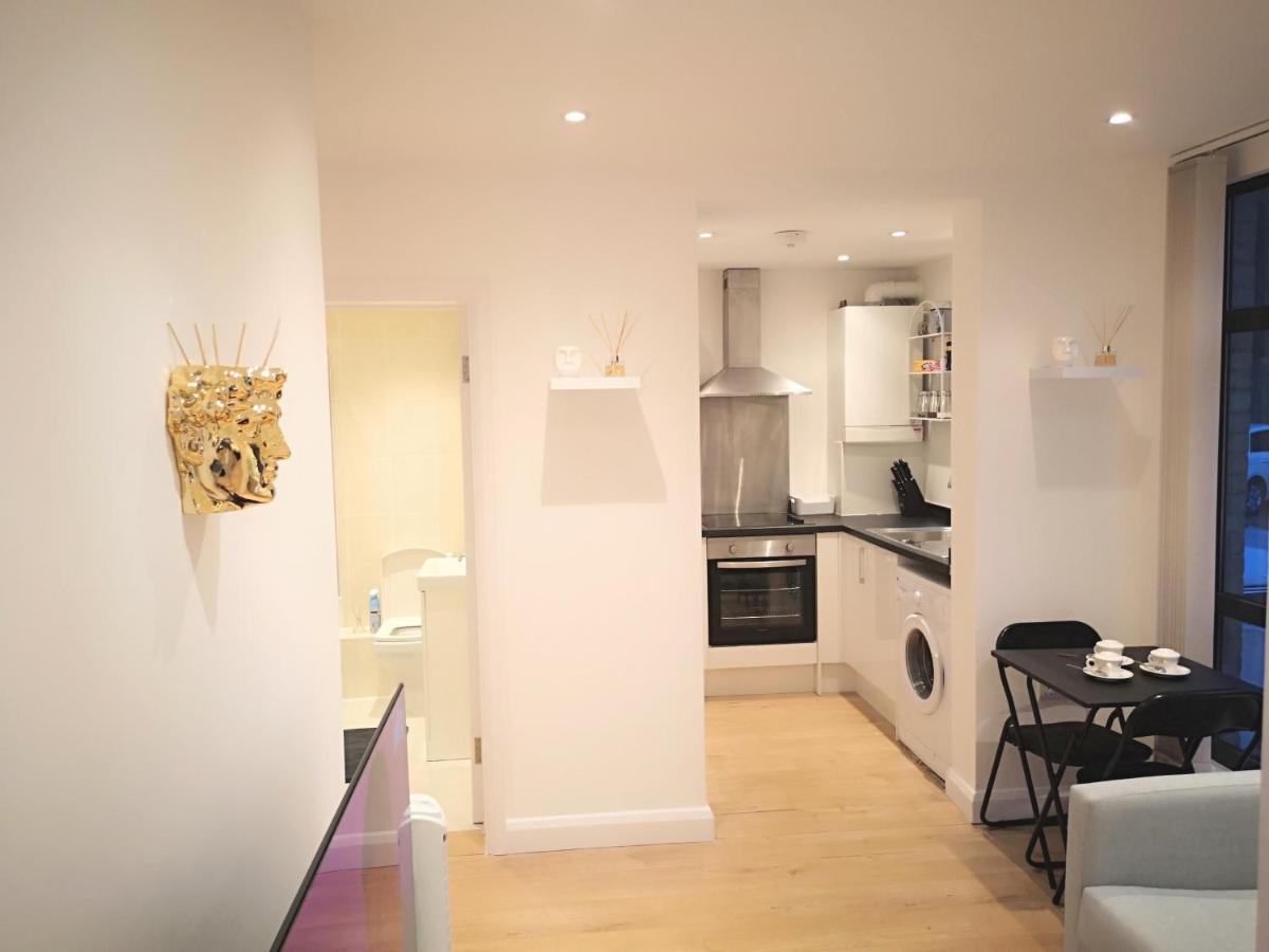 Clifton Court Hemel Apartamento Hemel Hempstead Exterior foto